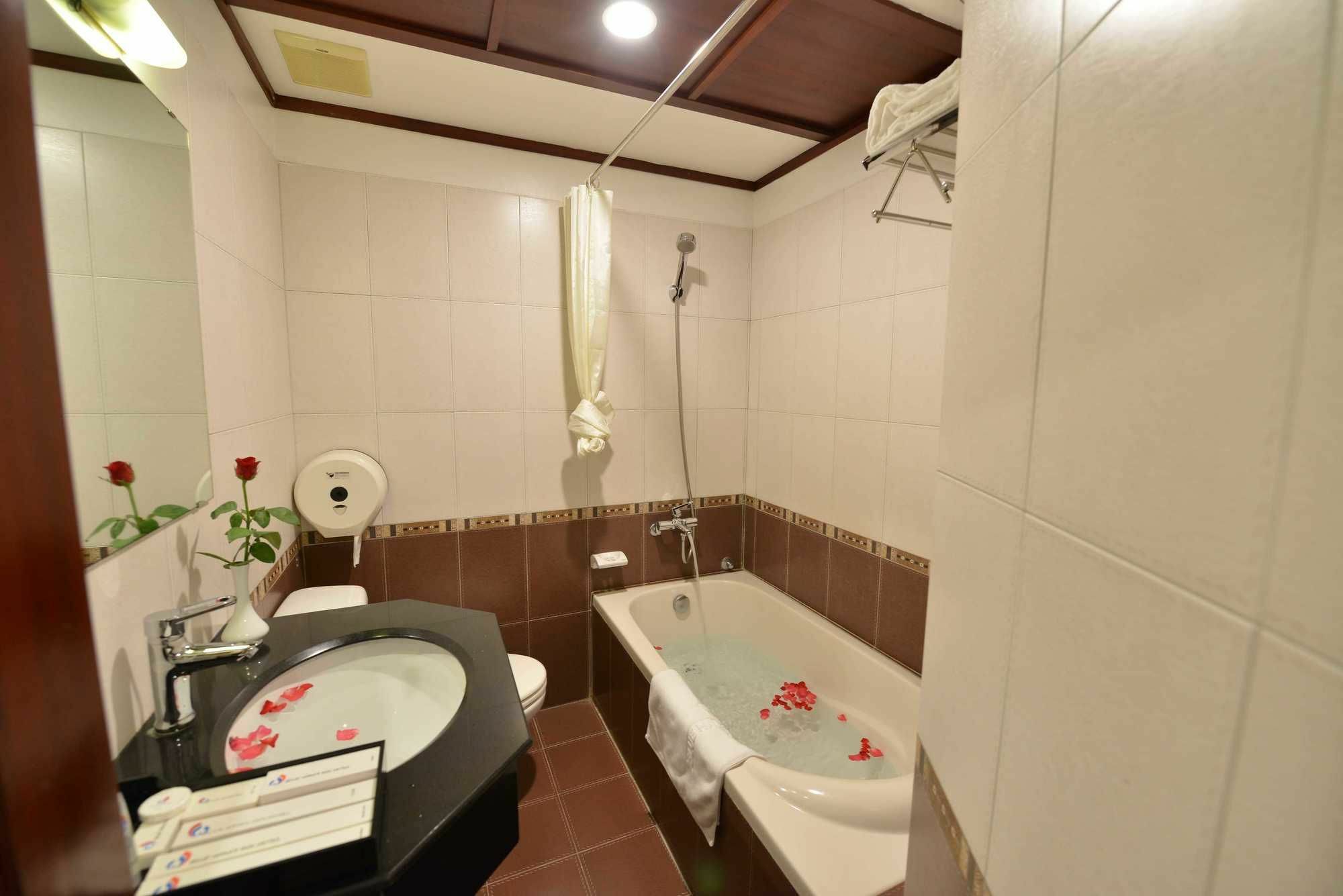 Blue Hanoi Inn Legend Hotel Zewnętrze zdjęcie