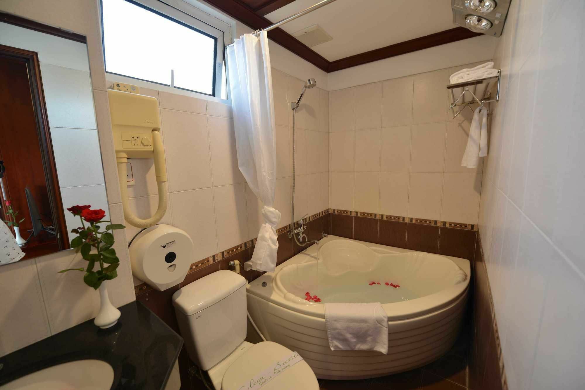 Blue Hanoi Inn Legend Hotel Zewnętrze zdjęcie